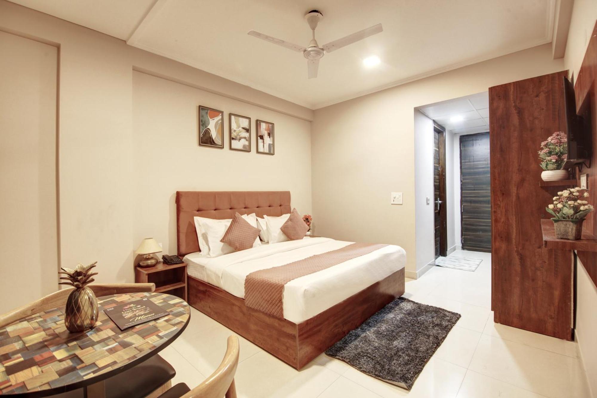 Limewood Stay - Executive Huda City Center คูร์เคาน์ ภายนอก รูปภาพ