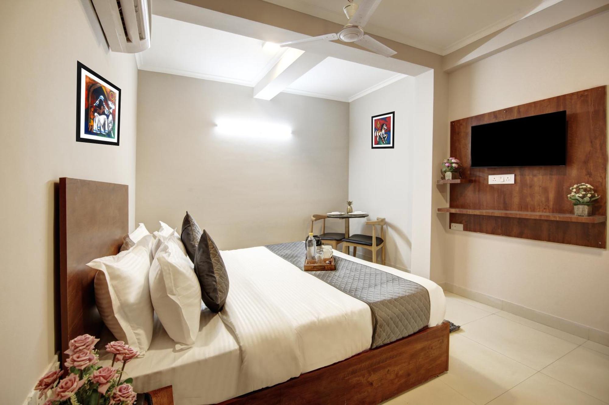 Limewood Stay - Executive Huda City Center คูร์เคาน์ ภายนอก รูปภาพ