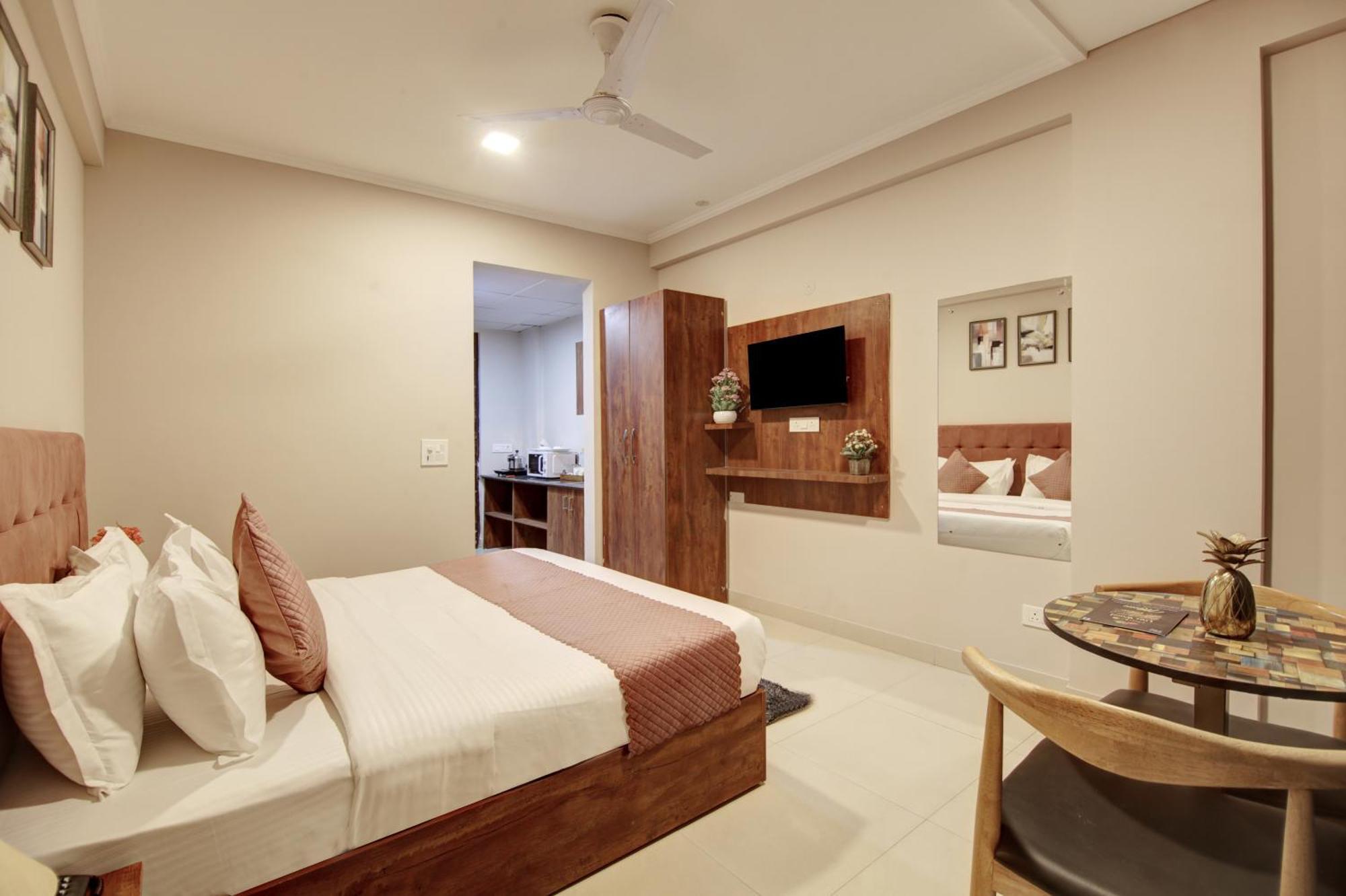 Limewood Stay - Executive Huda City Center คูร์เคาน์ ภายนอก รูปภาพ