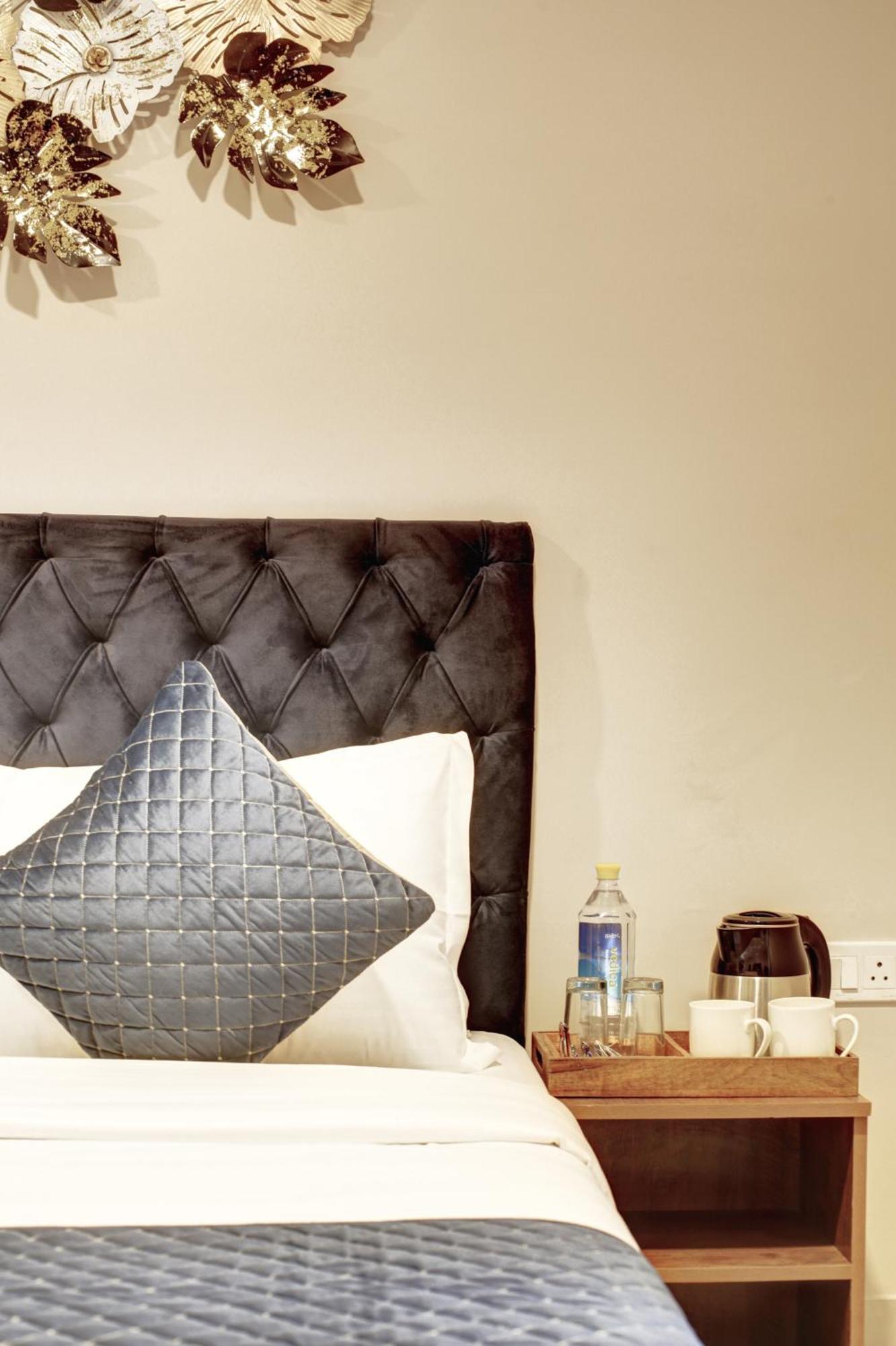 Limewood Stay - Executive Huda City Center คูร์เคาน์ ภายนอก รูปภาพ